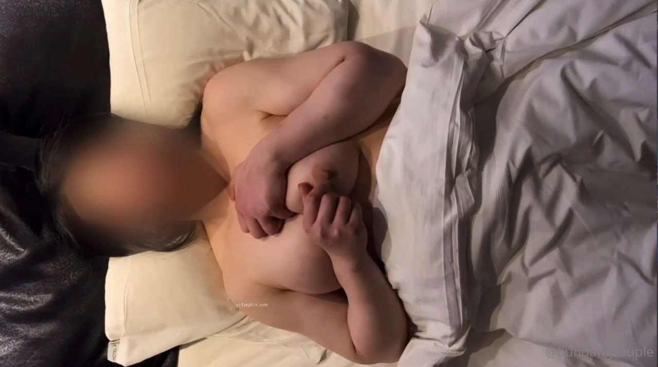 259LUXU-1713 ラグジュTV 1698 清楚で落ち着いた大人の雰囲気とは裏腹に、セフレじゃ物足りないと